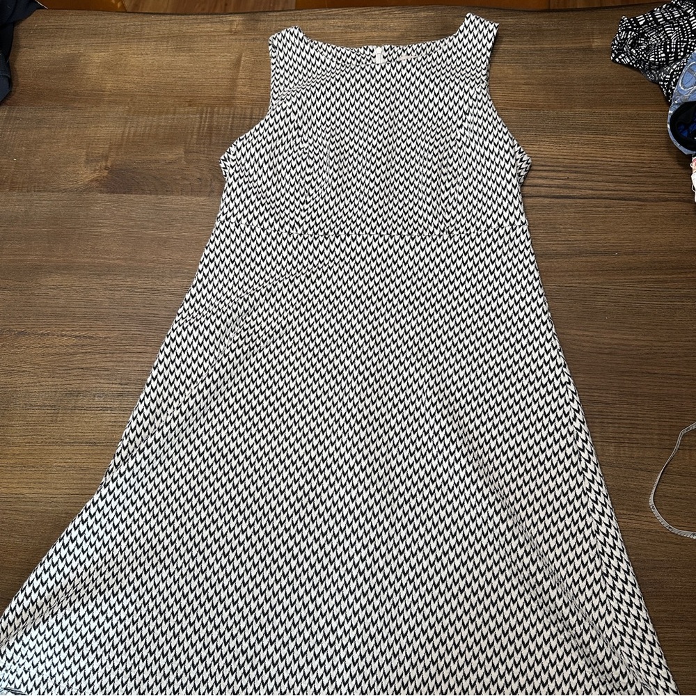 LOFT Black and White Geometric Midi Dress